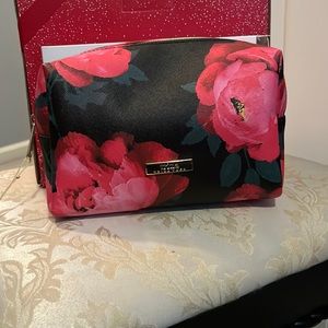 Flora make up bag